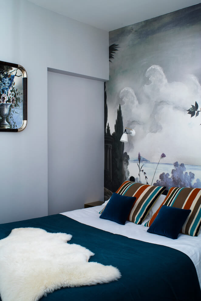 Innovative Decor With Painted Wall Mural