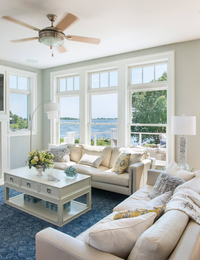 Airy Beach Style Living Room