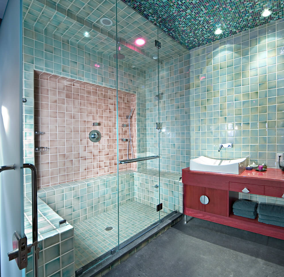 Aqua Tones In Eclectic Bathroom Design